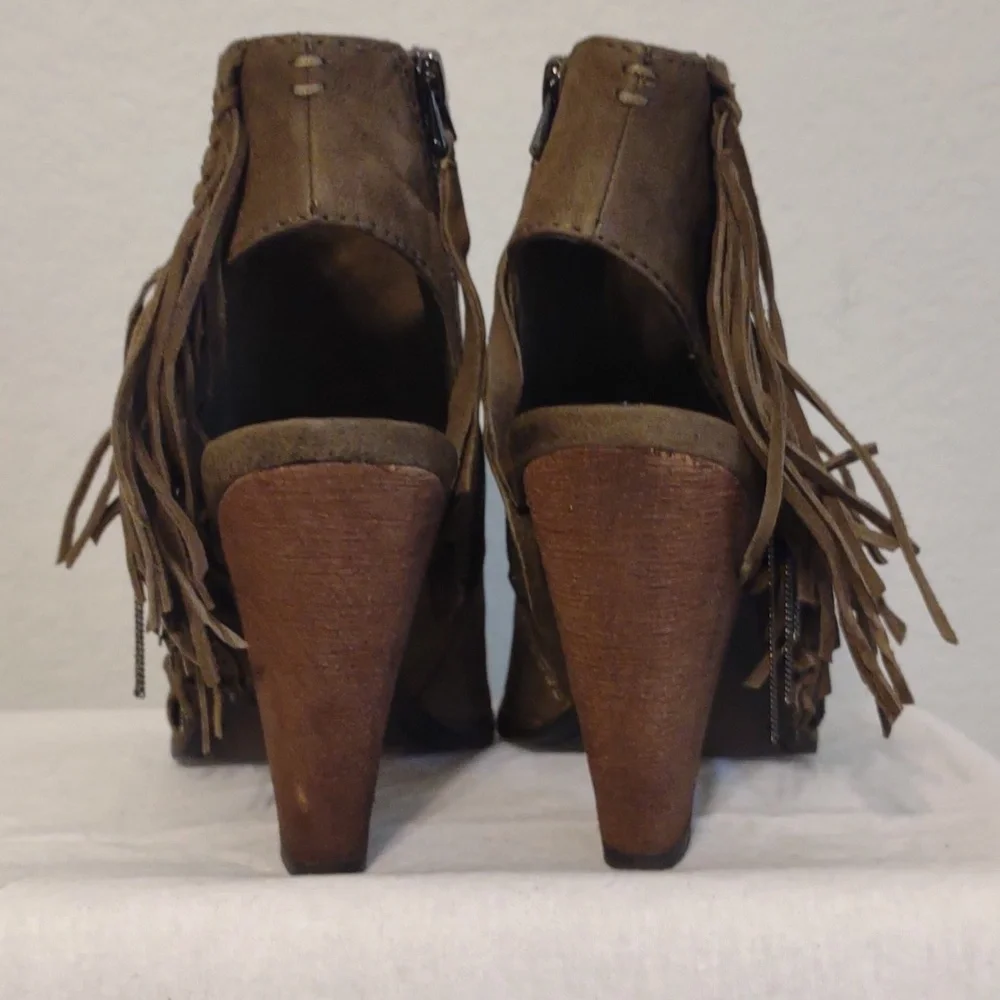 Dolce Vita Noralee Ankle Boots in Olive Nubuck. Size 7.5 EUC - Picture 4 of 15